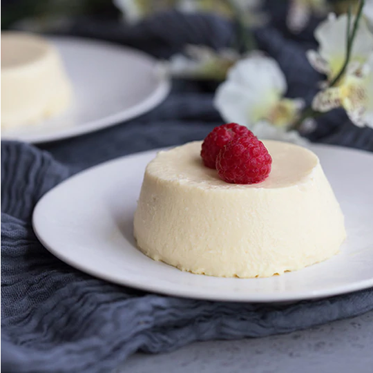 Easy Keto White Chocolate Panna Cotta